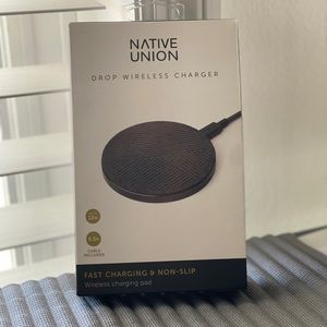 Native Union wireless charger